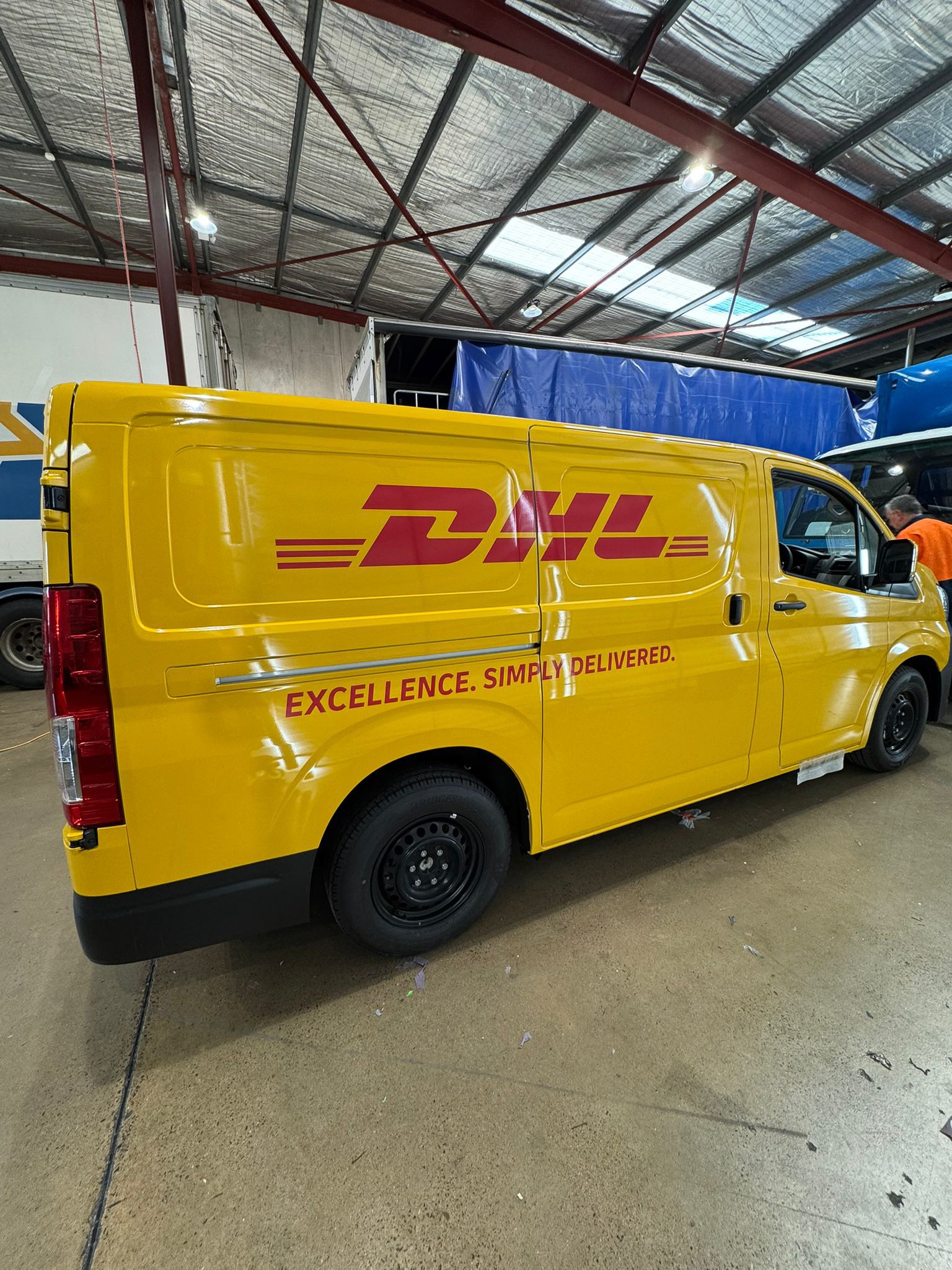 DHL