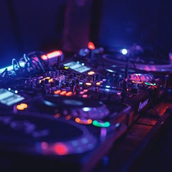 DJ deck
