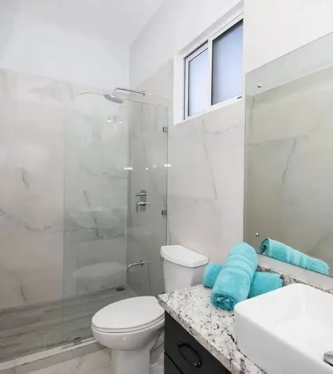 3 Bedroom Home with Private Pool- Long Term Rental