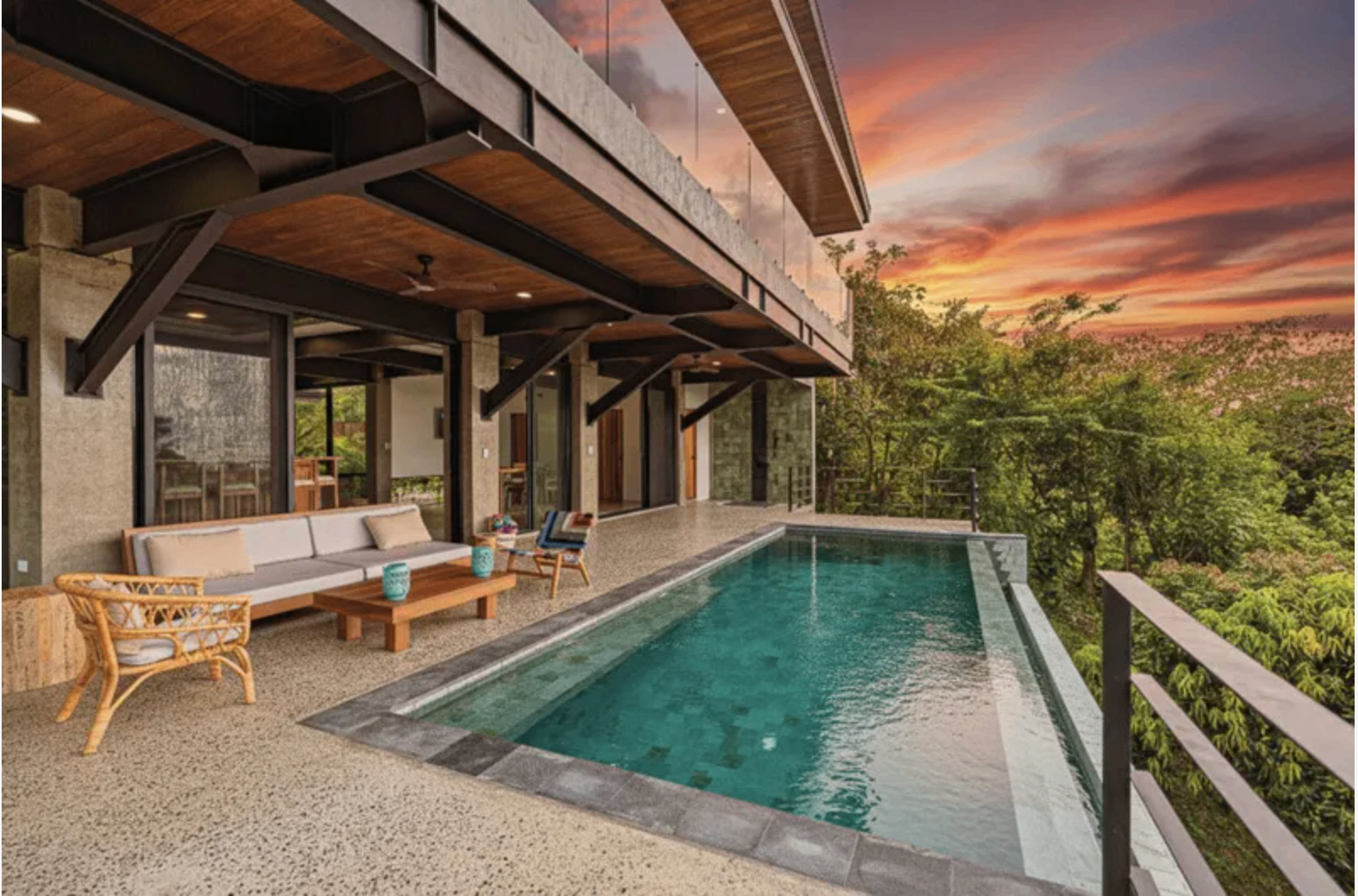 Las Brisas House