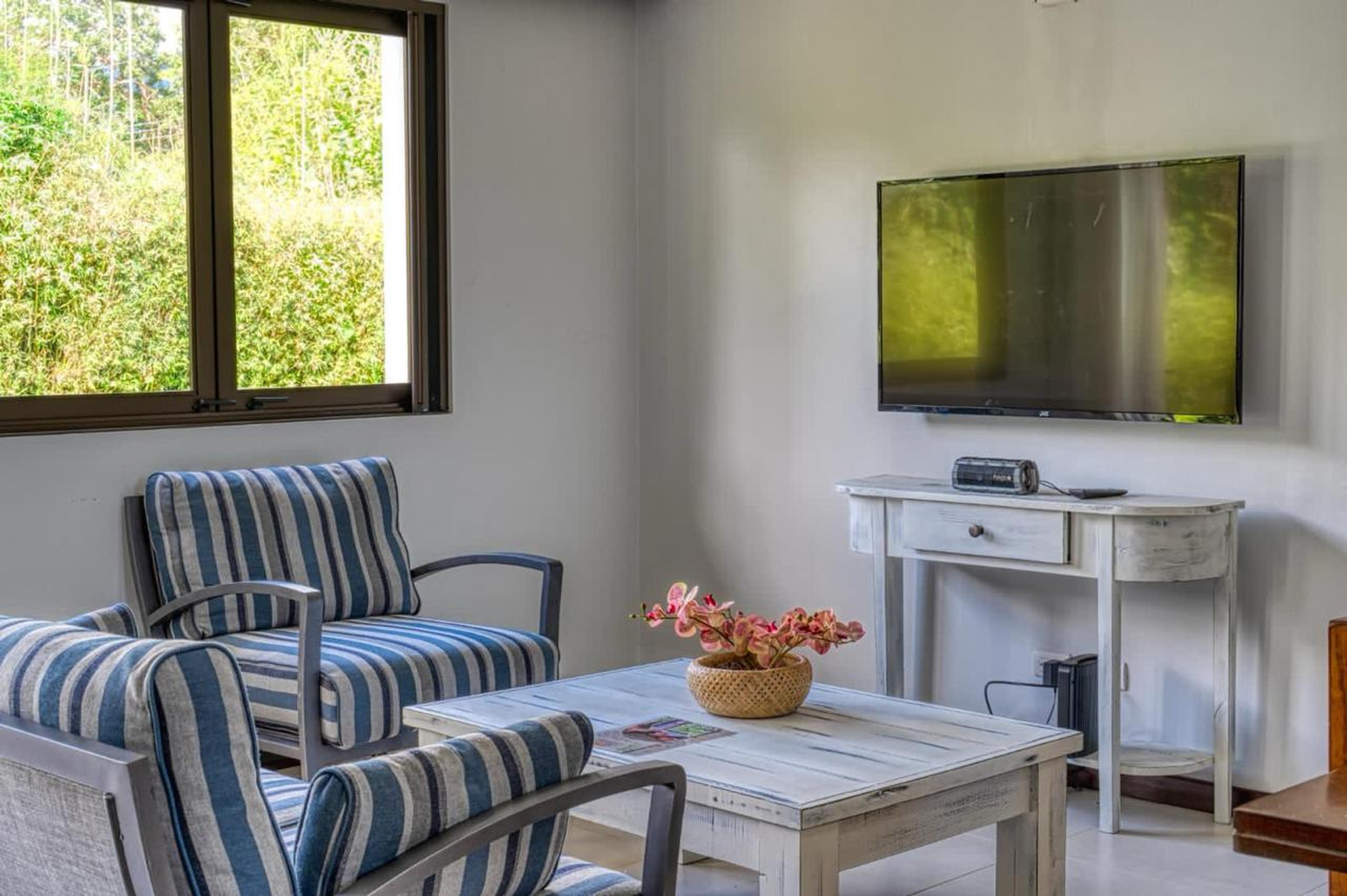 3BR Home + Pool in Uvita Center – Long-Term Rental