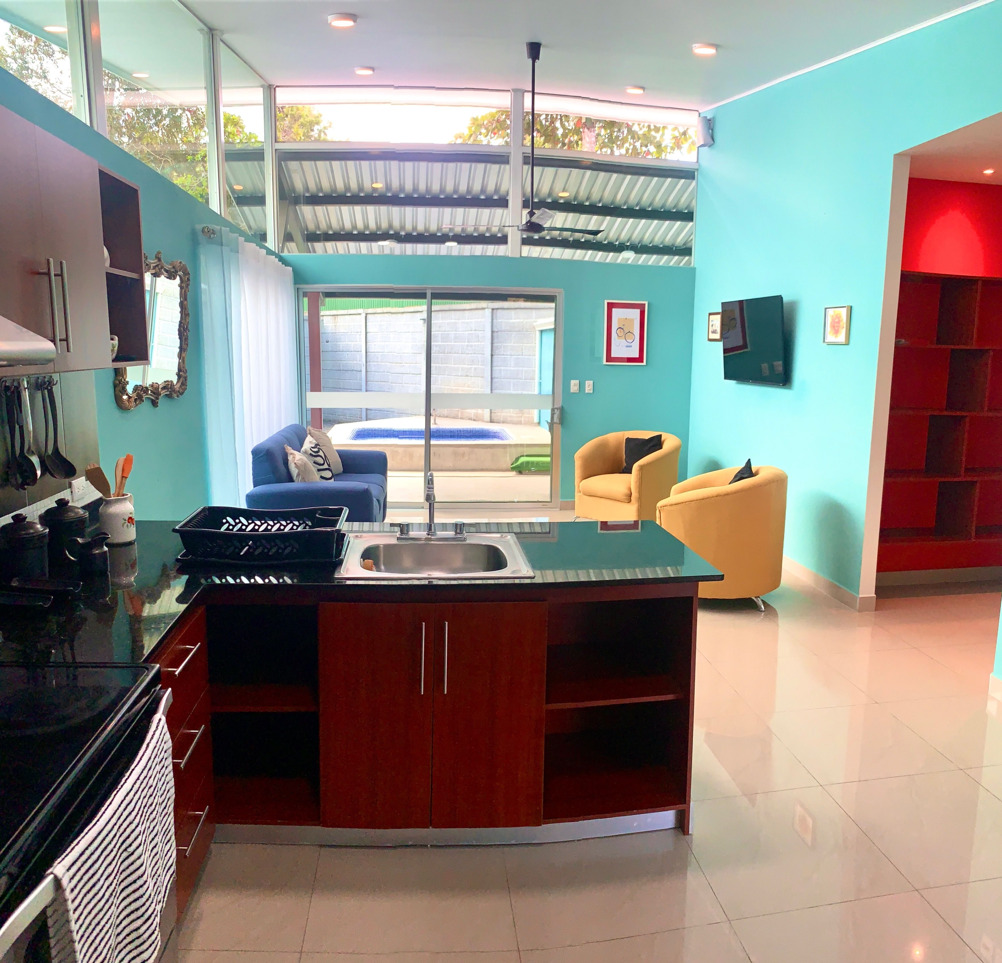 For Long Term Rent.
Beach house 602 in Playa Agujas, 
Modern Style a few steps to the beach...!