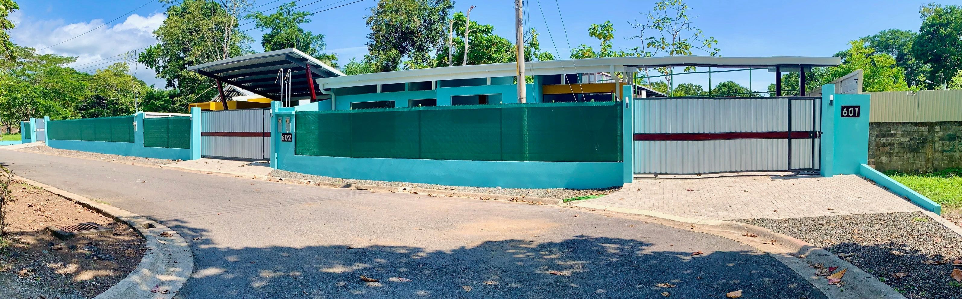 For Long Term Rent.
Beach house 602 in Playa Agujas, 
Modern Style a few steps to the beach...!
