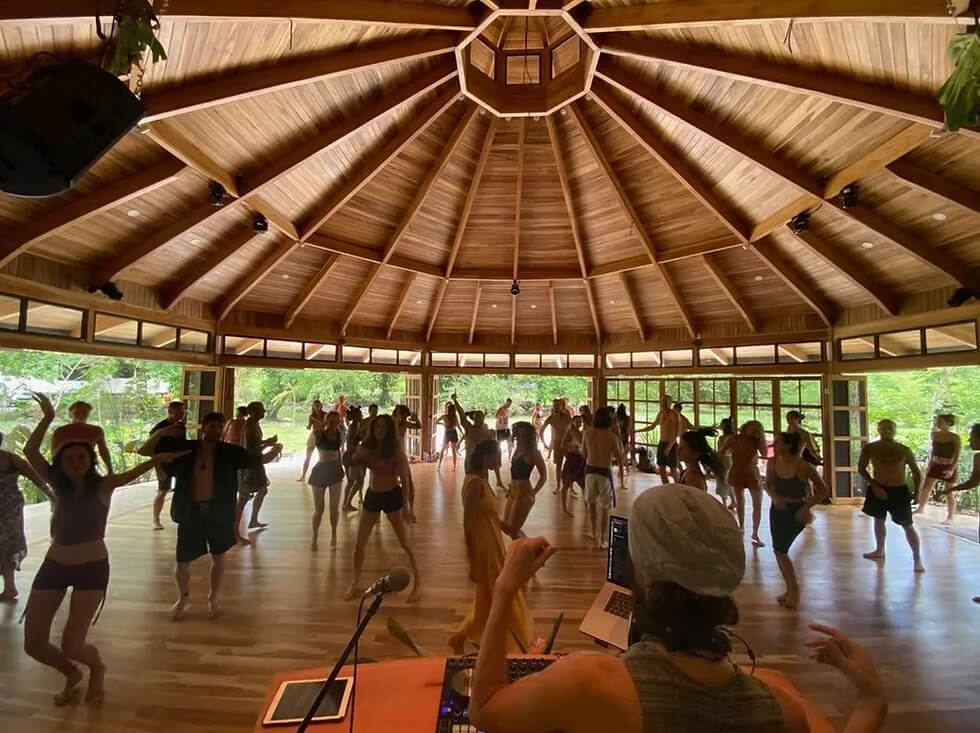 Sunday Community Dance