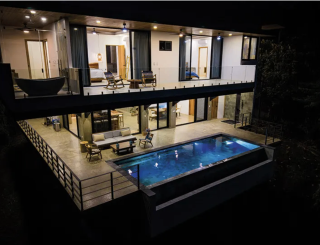 Las Brisas House