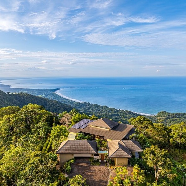 Moving to Costa Rica: Your Complete Guide to a New Life Abroad