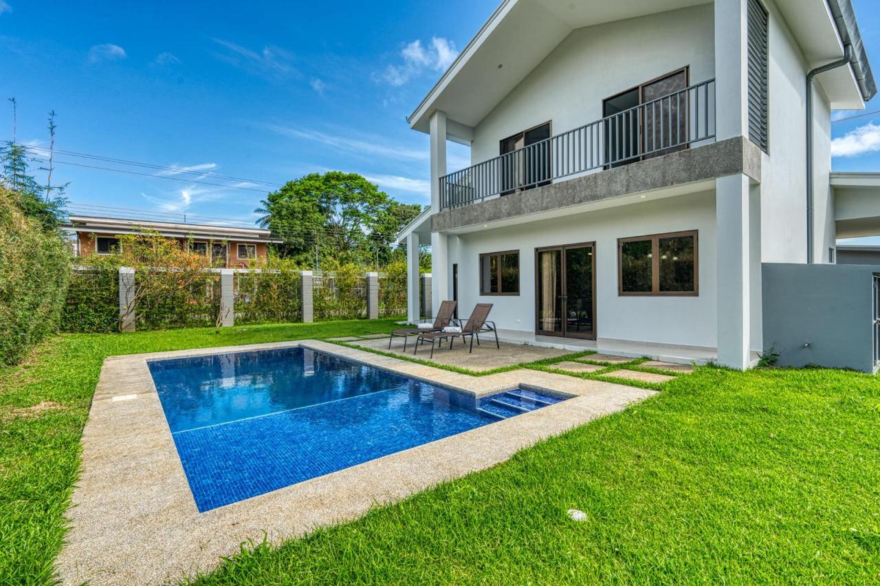 3BR Home + Pool in Uvita Center – Long-Term Rental