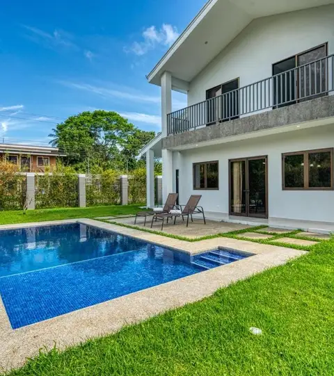3BR Home + Pool in Uvita Center – Long-Term Rental