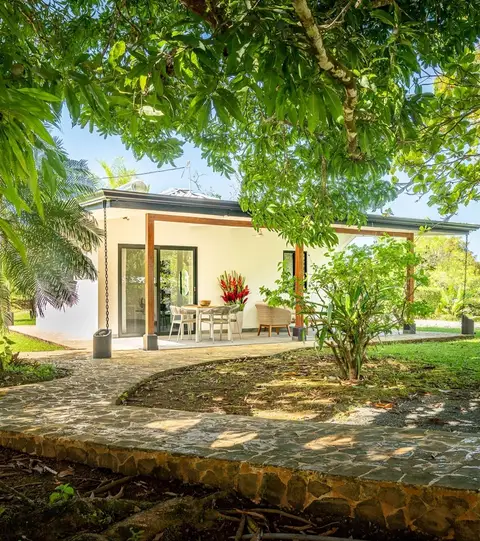 Casa Tierra y Casa Meditacion