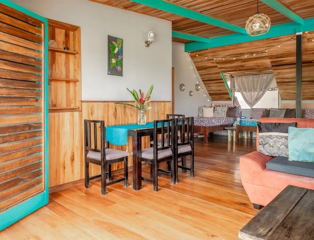 Casa Cumbia #3 Apartment in Downtown Puerto Viejo