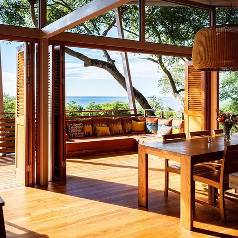 Moving to Costa Rica: Your Complete Guide to a New Life Abroad