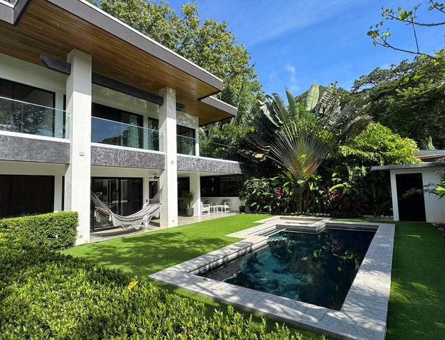 Casa RNJ