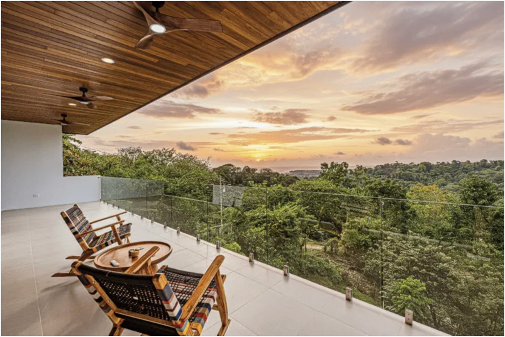 Las Brisas House