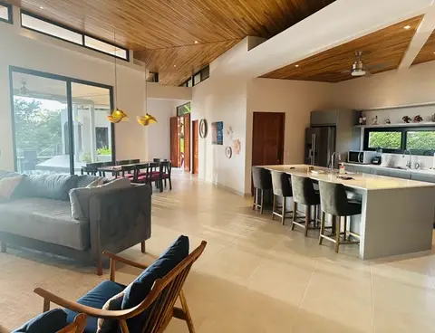 La Casa de Las Mujeres