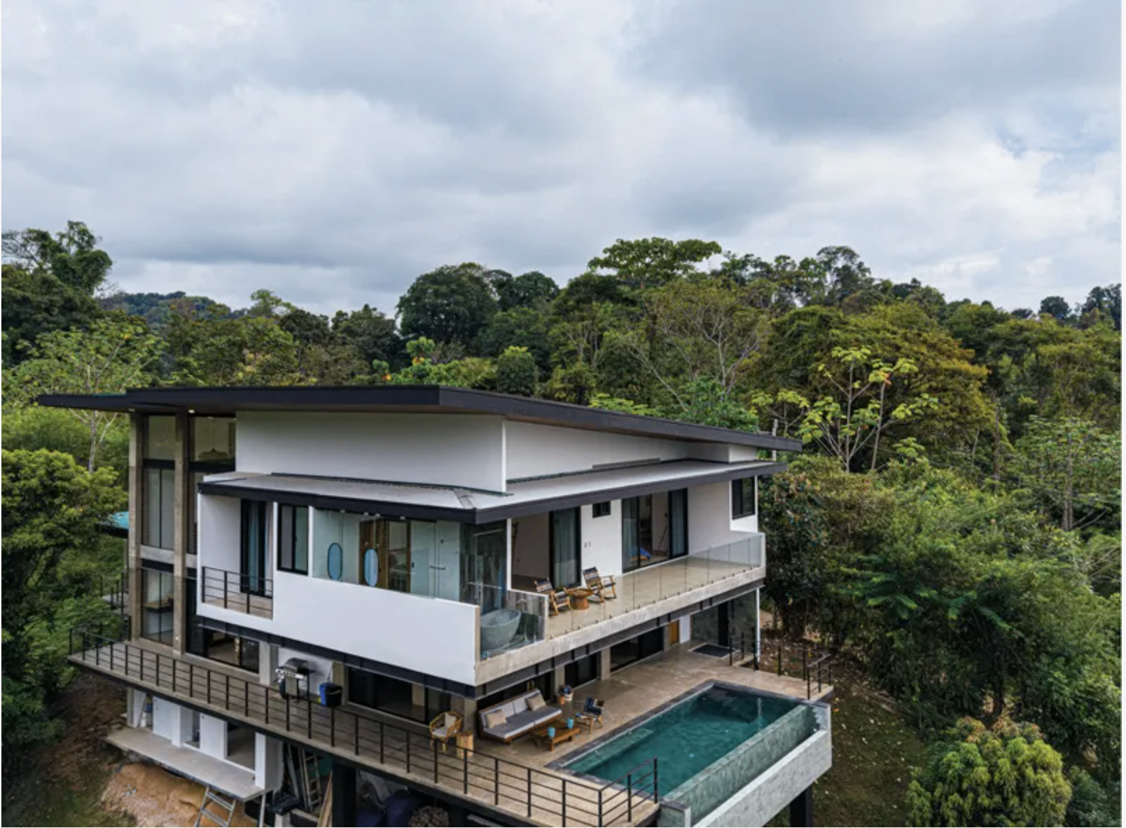 Las Brisas House
