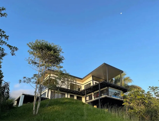 Casa Preciosa