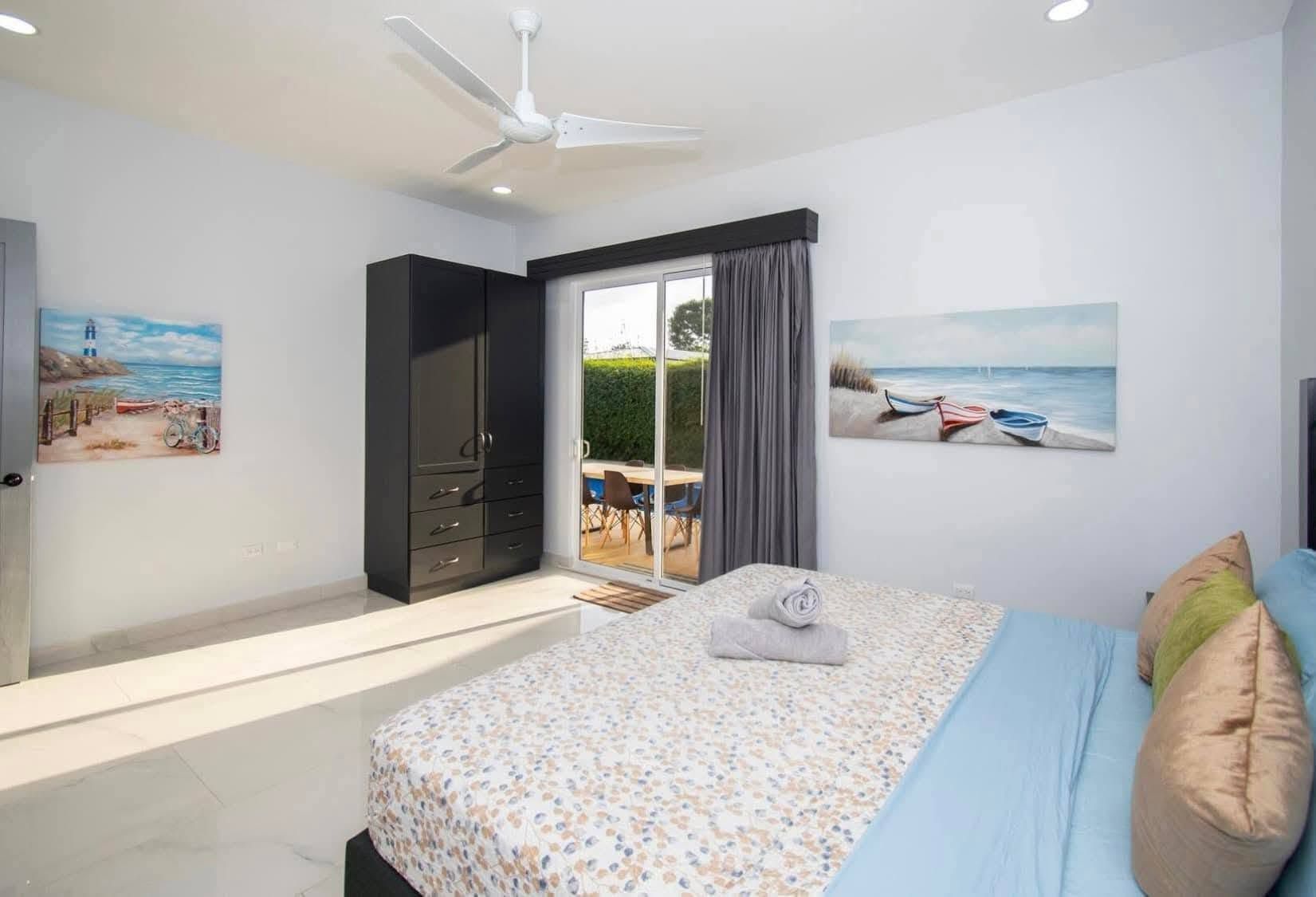 3 Bedroom Home with Private Pool- Long Term Rental