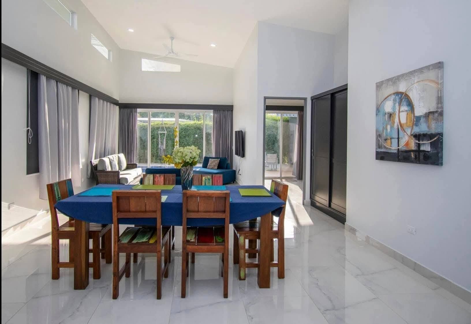 3 Bedroom Home with Private Pool- Long Term Rental