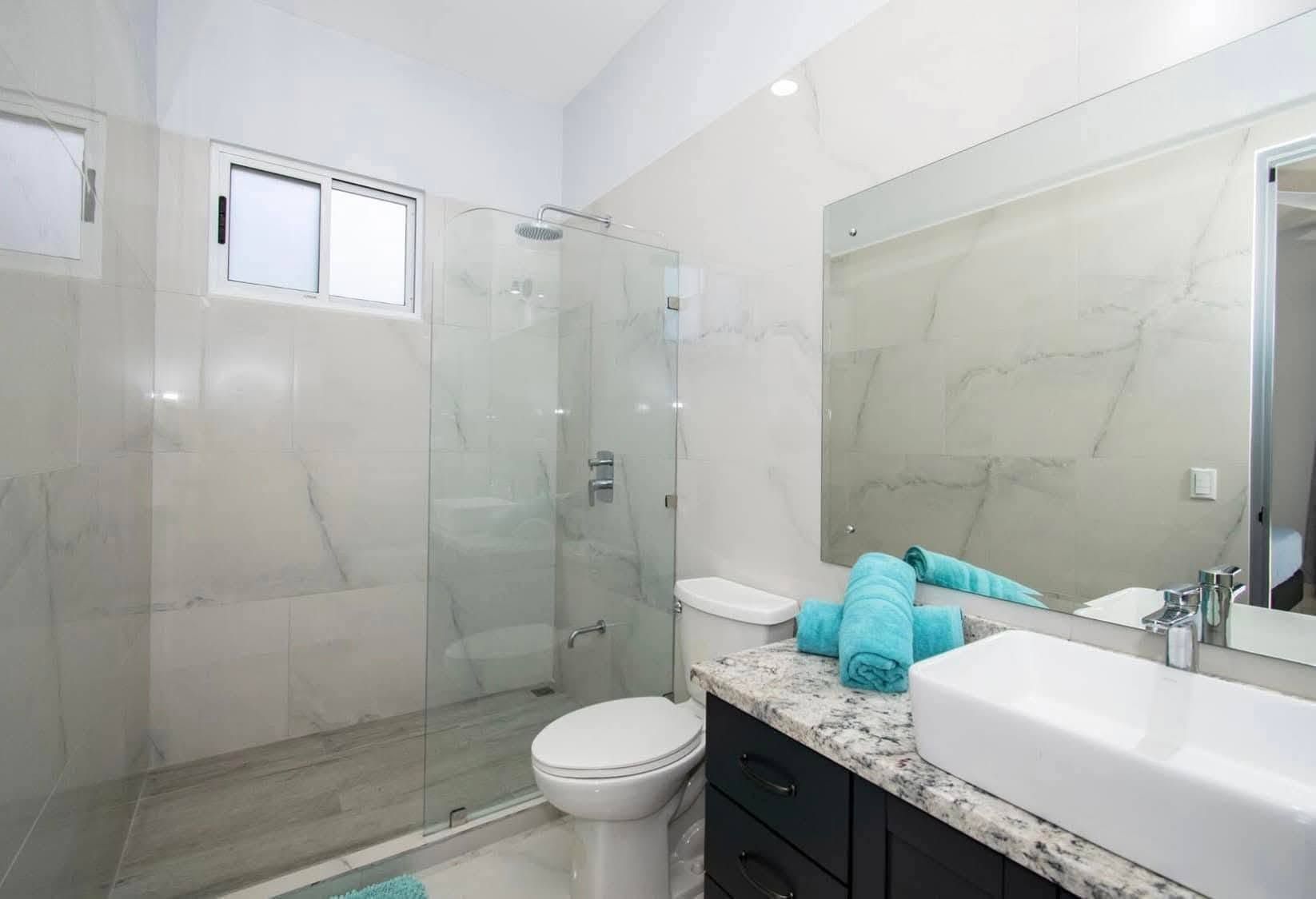 3 Bedroom Home with Private Pool- Long Term Rental