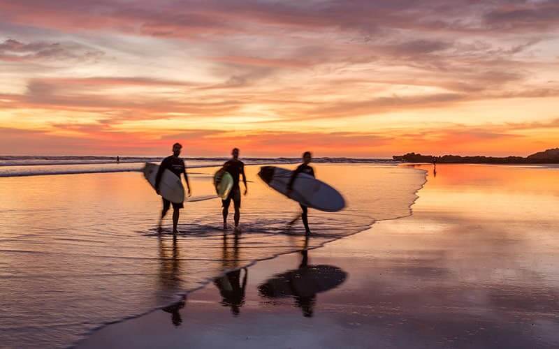 Surf lessons at Playa Tamarindo