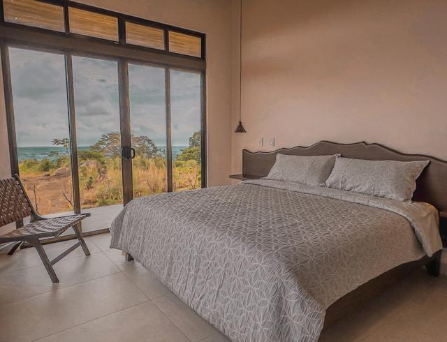 Casa Cantos de Loro - Chontale