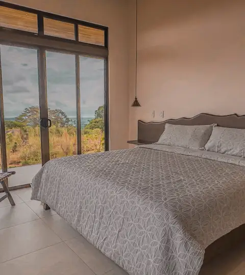 Casa Cantos de Loro - Chontale