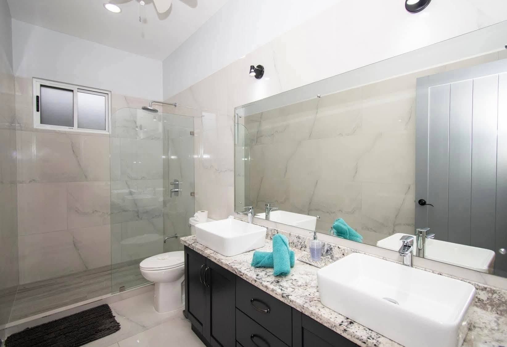 3 Bedroom Home with Private Pool- Long Term Rental