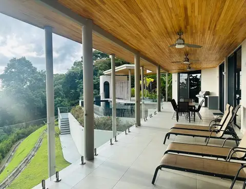 La Casa de Las Mujeres
