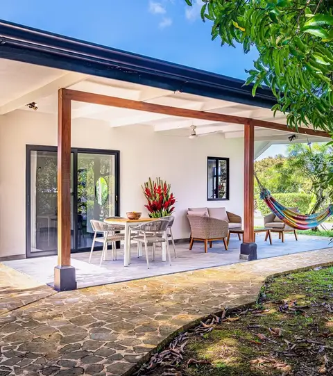 Casa Tierra y Casa Meditacion