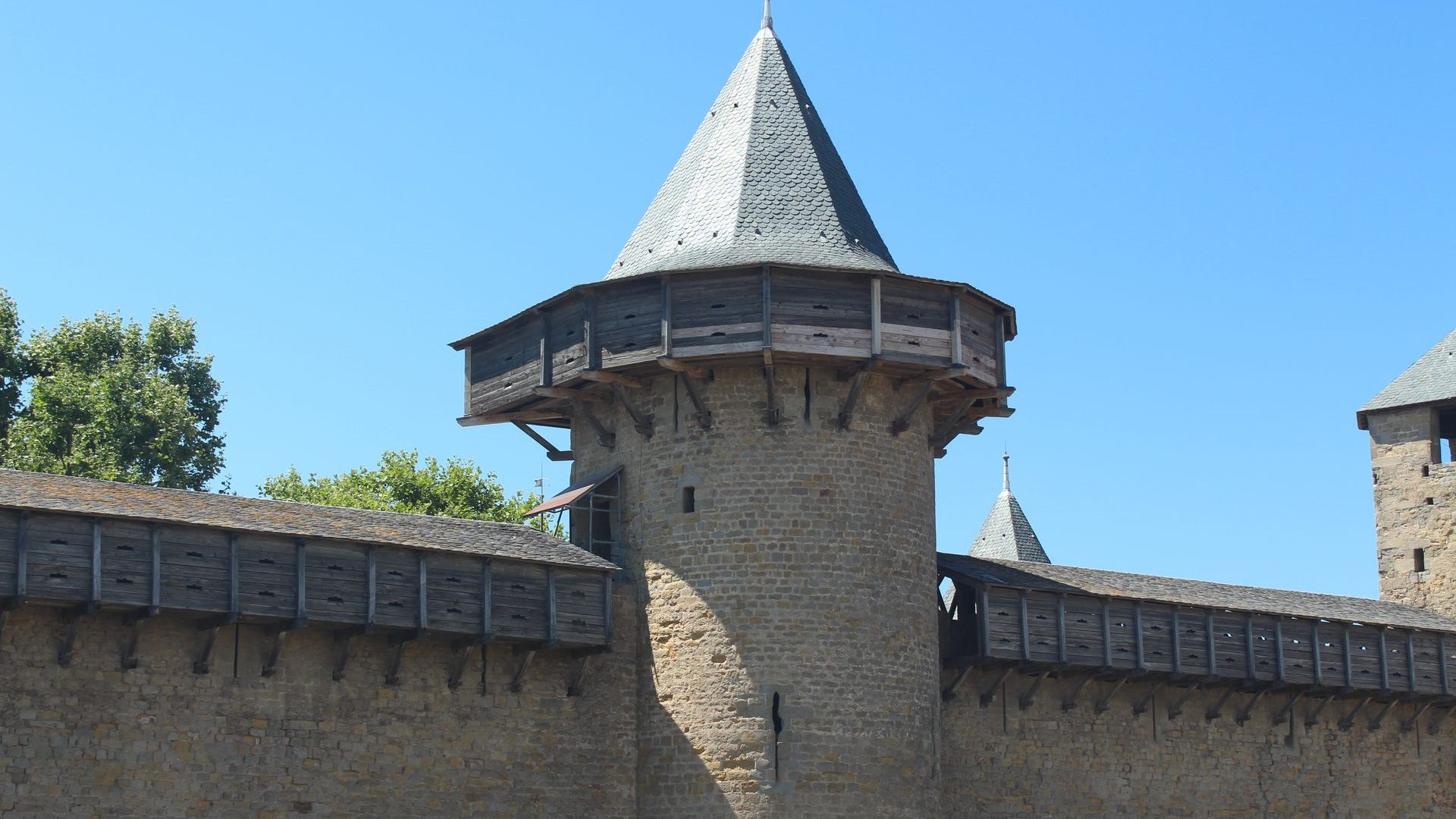 Remparts et tours de la Cité médiévale de Carcassonne, dans l'Aude