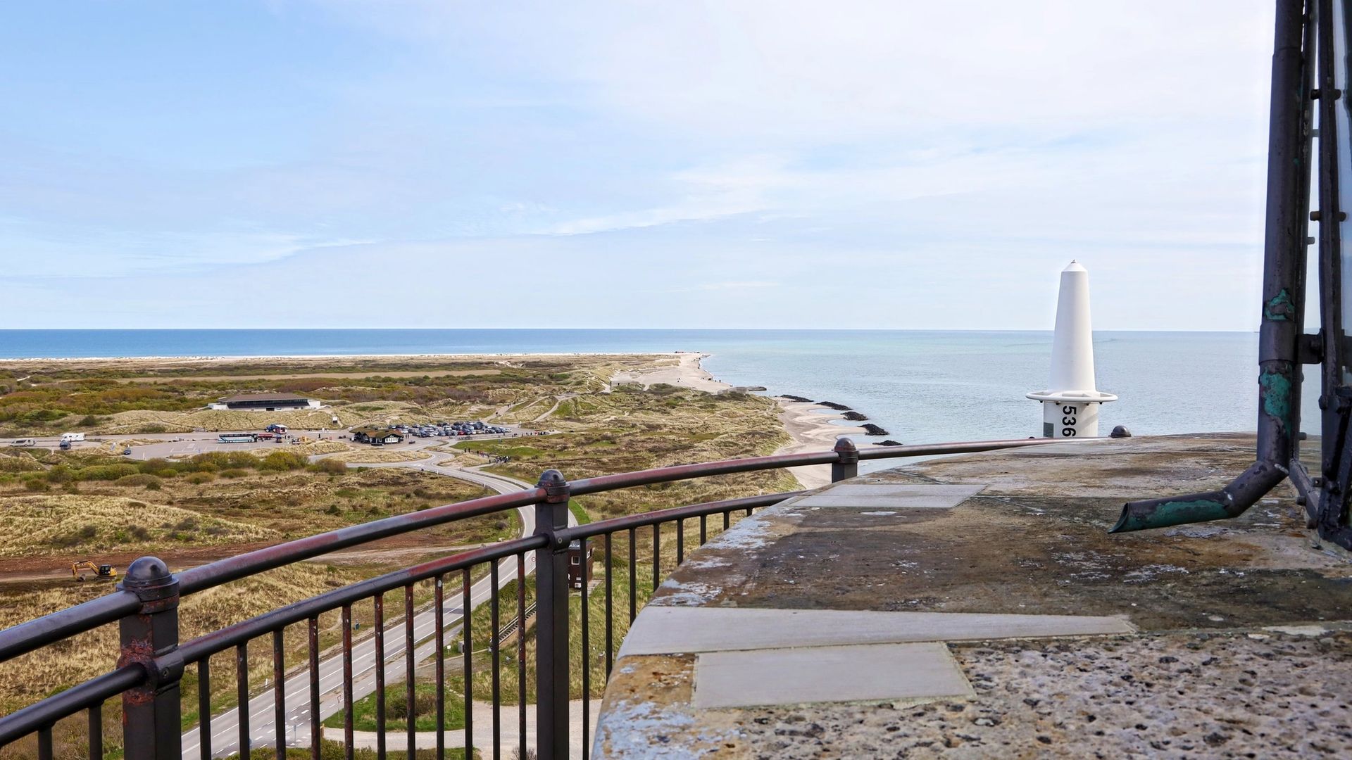 Vue sur la pointe de Grenen à Skagen, là où se rencontrent la mer du Nord et le Kattegat, au Danemark