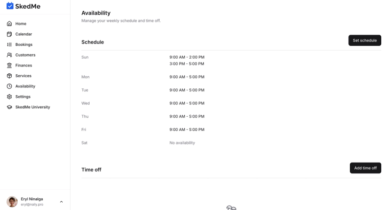 Availability tab with editable weekly schedule and time off list