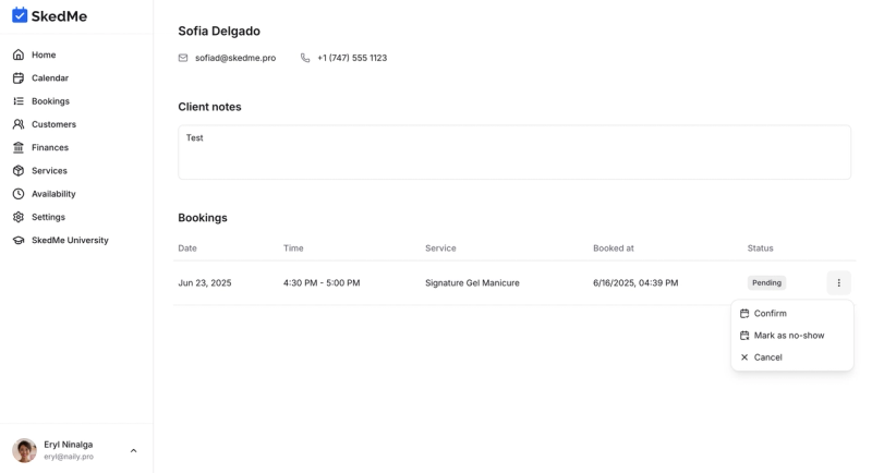 Client profile with booking list and action buttons