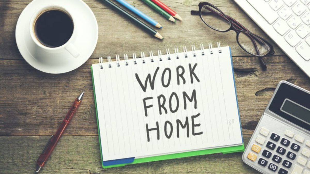 Beginner working from home on a laptop
