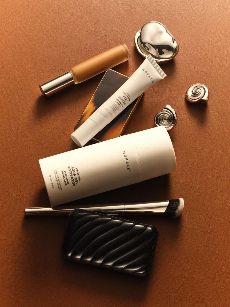 Still life photograph by Samuel Bristow