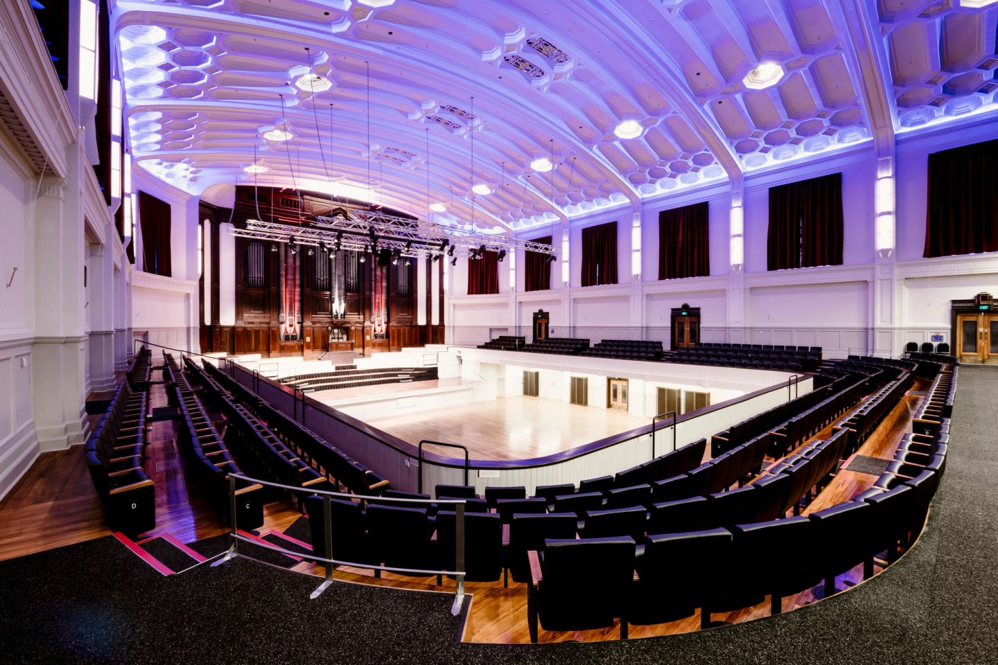 Dunedin Town Hall internal imagery