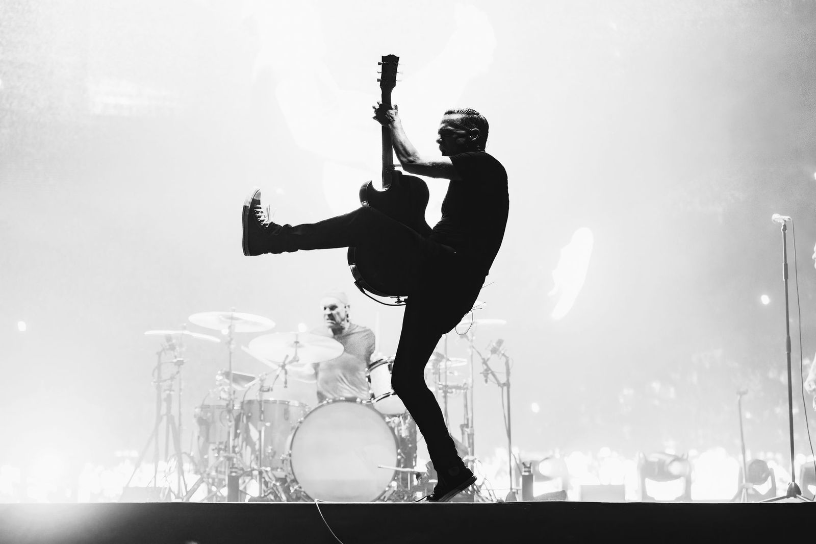 Bryan Adams Bare Bones