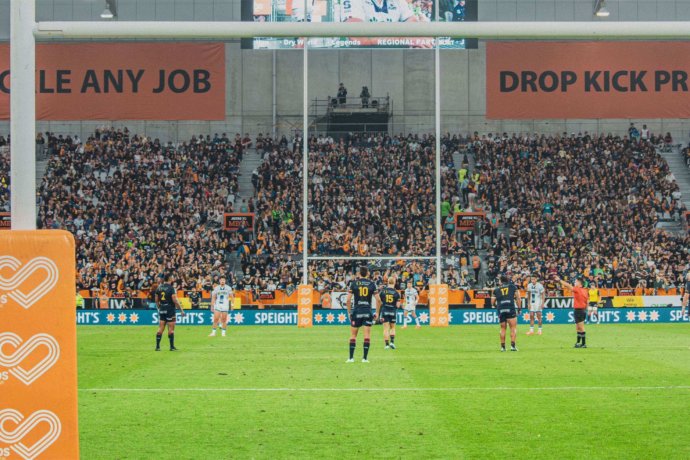 Highlanders v Blues