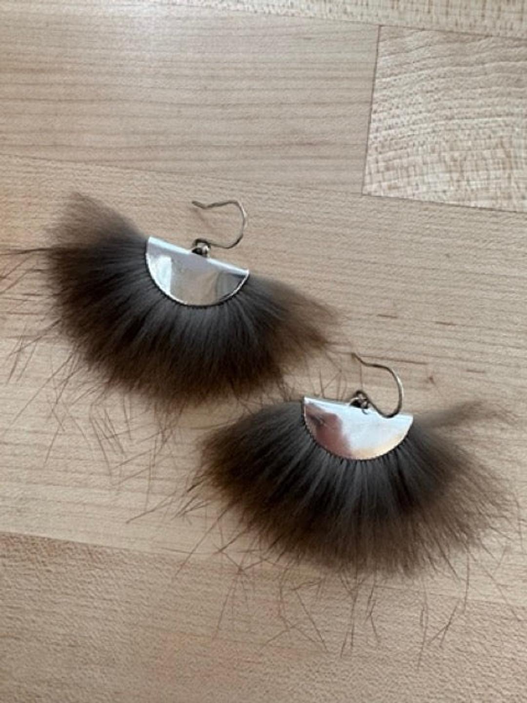 Beaver Silver Fan Earrings accredited to wildyukonfurs.com