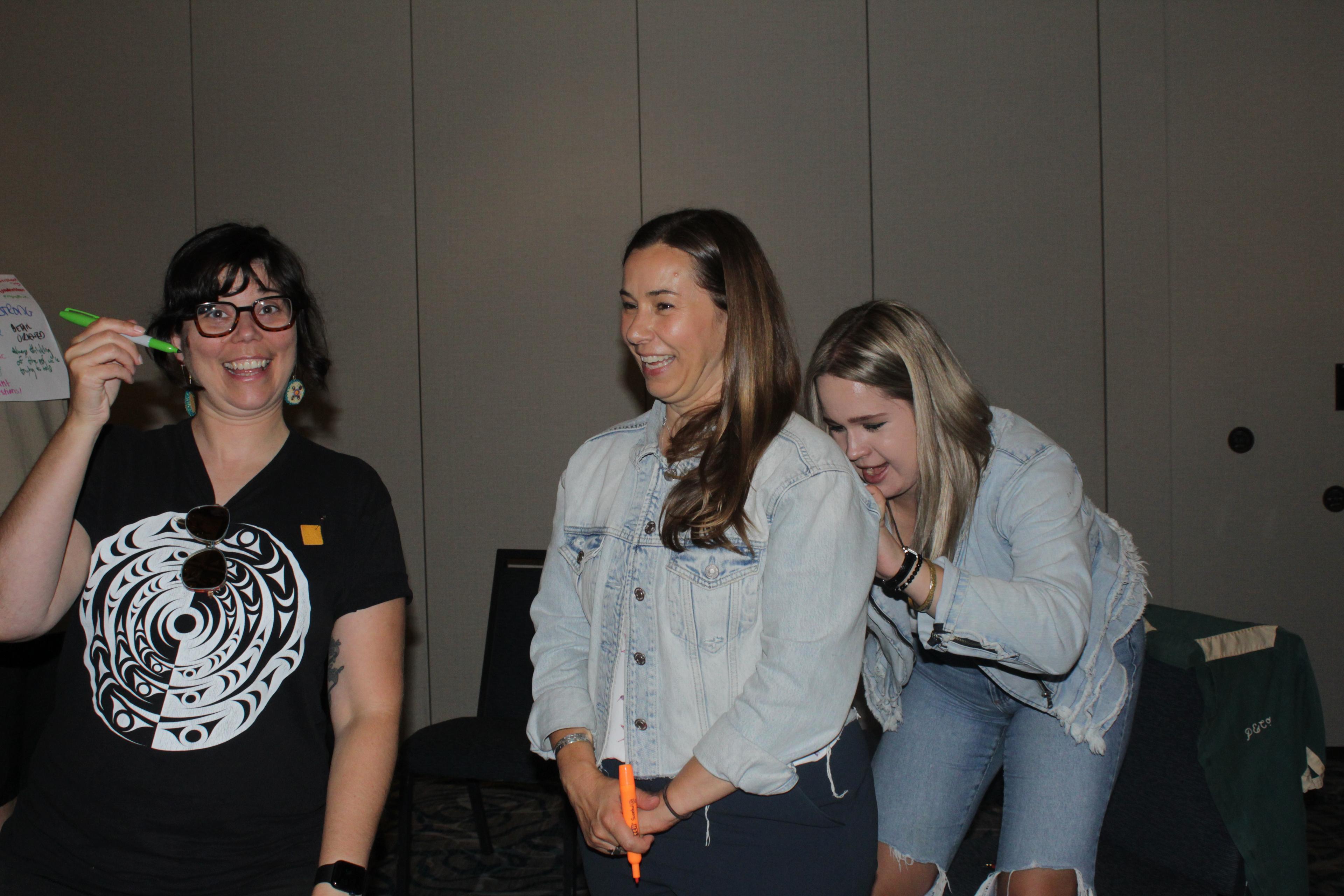 Behind our backs 🙊 - telling each other very nice things