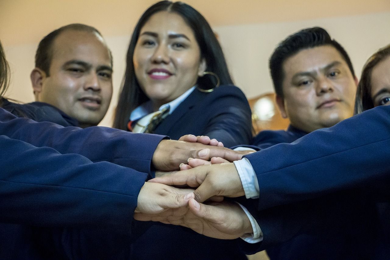 人材を活かす経営の実践例：人的資本経営で成長を遂げた企業たち