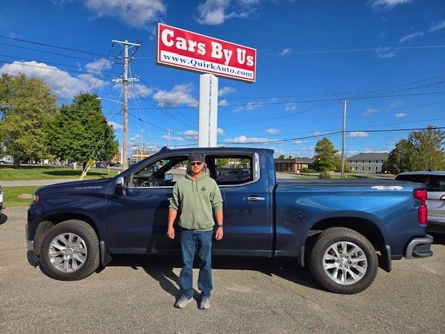 Zach with their 2022 Chevrolet Silverado 1500 LTZ Crew
