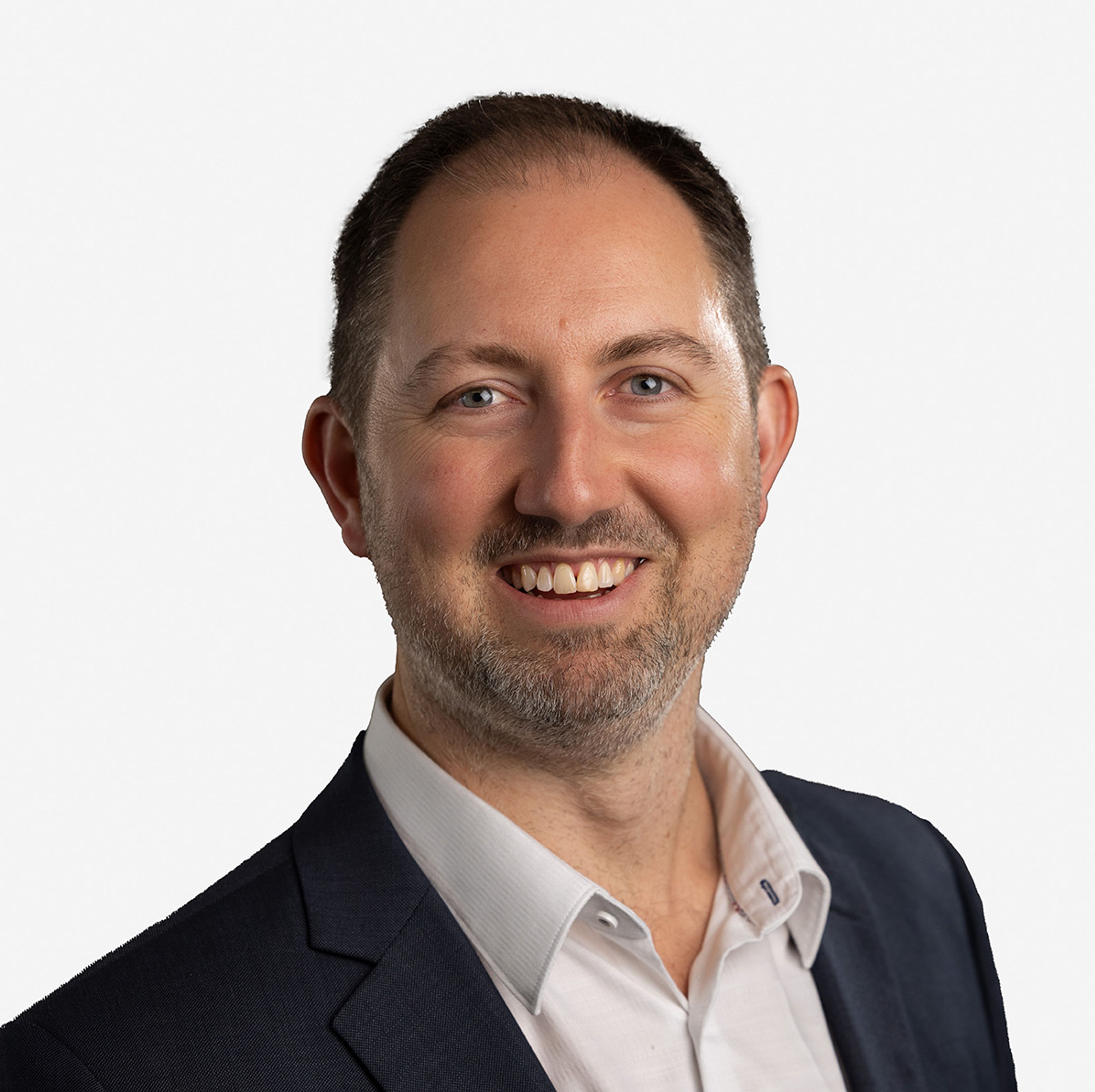 Tom Kent headshot