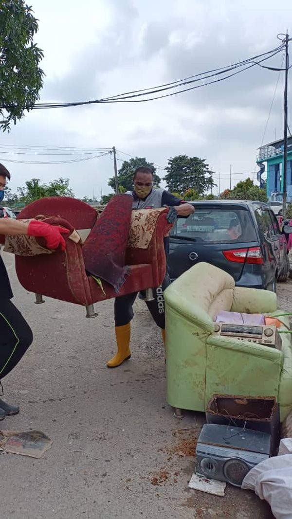 BANTUAN MANGSA BANJIR - Image 11