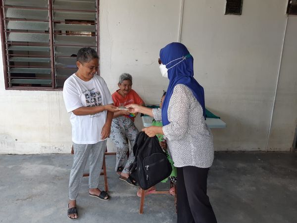 BANTUAN MANGSA BANJIR - Image 79