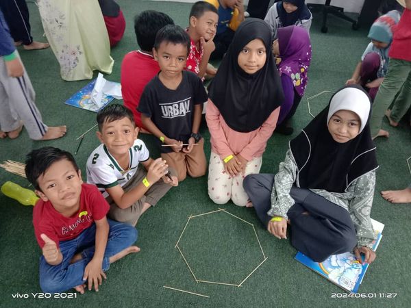 Kem Cuti Sekolah Anjuran PMP Subang Jaya: Bengkel Asas Seni Lukis - Image 3