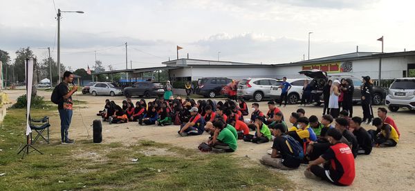 MEMBERSIH KAWASAN PANTAI REMIS JERAM DI KUALA SELANGOR - Image 6