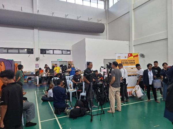 BANTUAN MANGSA KEBAKARAN PAIP GAS DI PUTRA HEIGHTS - Image 19