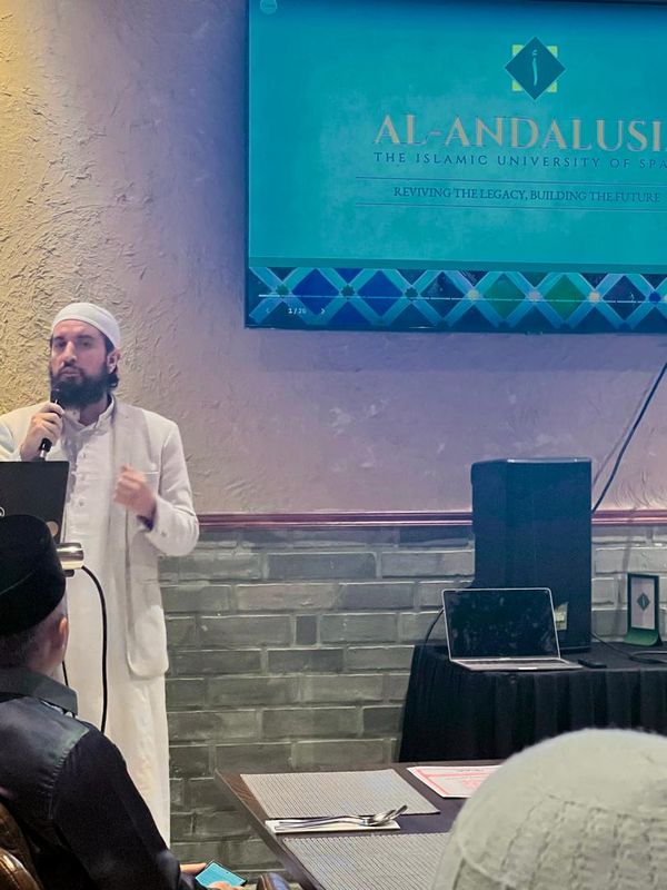 Fundraising Dinner for Al-Andalusia Islamic University of Spain - Image 4