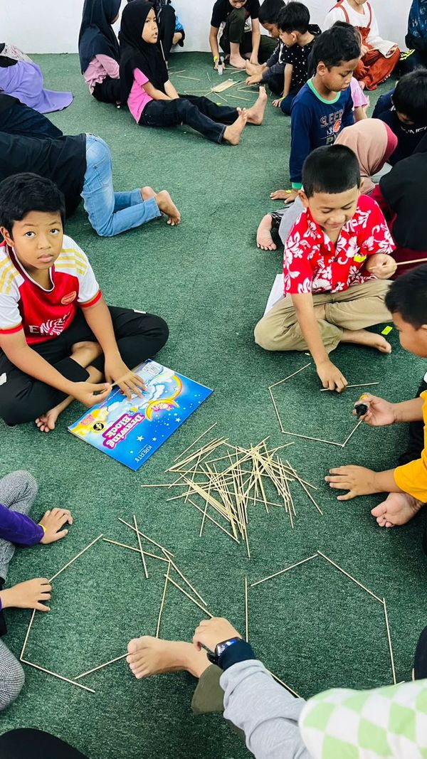 Kem Cuti Sekolah Anjuran PMP Subang Jaya: Bengkel Asas Seni Lukis - Image 2